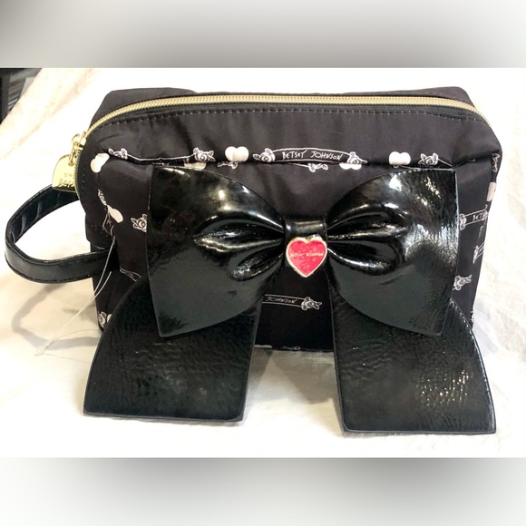 🛍️BETSEY JOHNSON Banners/Roses Cosmetic/Toiletry Travel Bg size8x7 NWTag holder - Picture 3 of 15